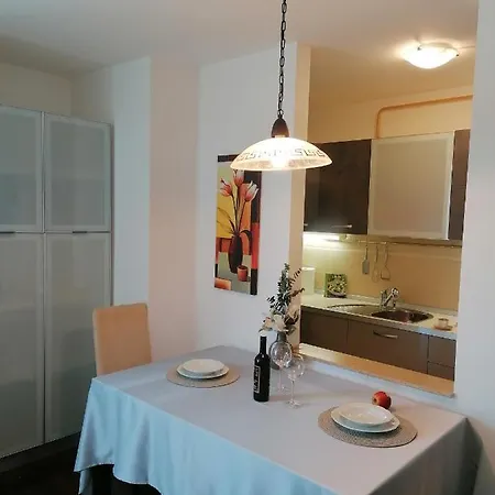 Sunshine Apartment *